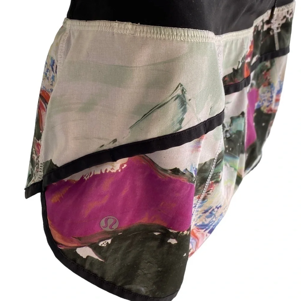 Lululemon Run Speed Short  Pigment Wave Multi / Black - Size 4